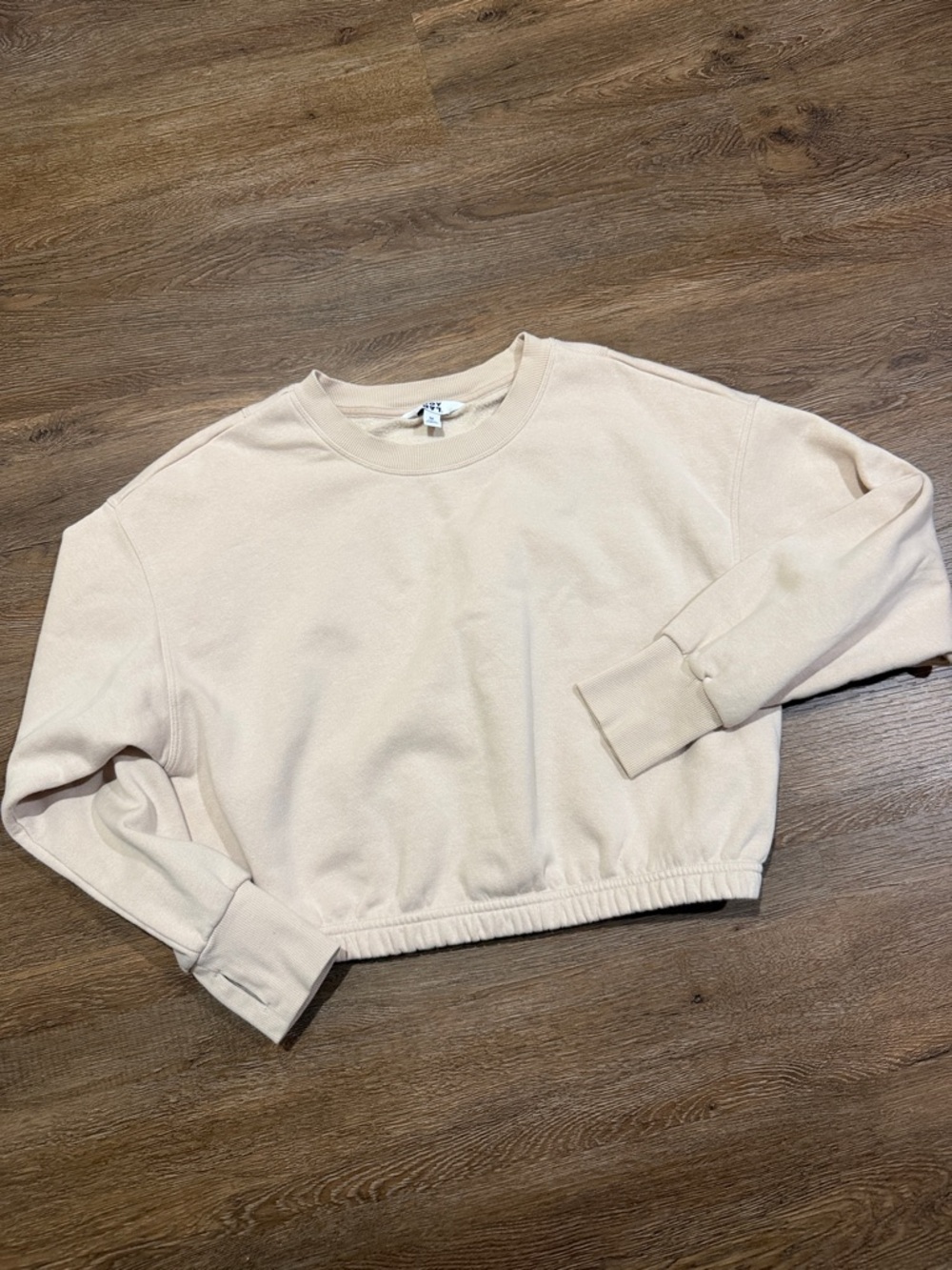 JoyLab Cropped Boxy Fit Sweatshirt in Soft Beige with Elastic Hem
